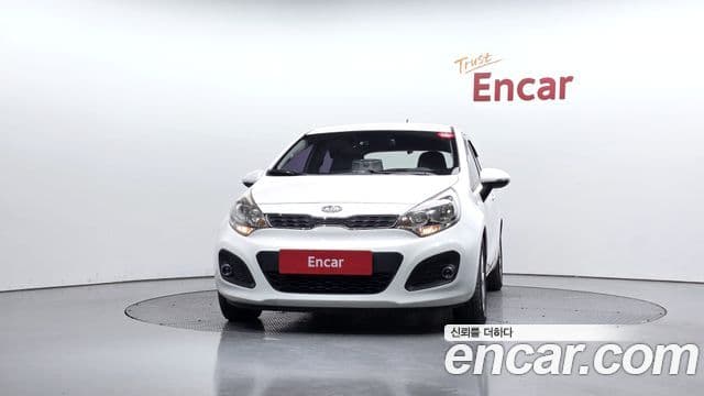 Kia All New Pride Deluxe, 2012 3