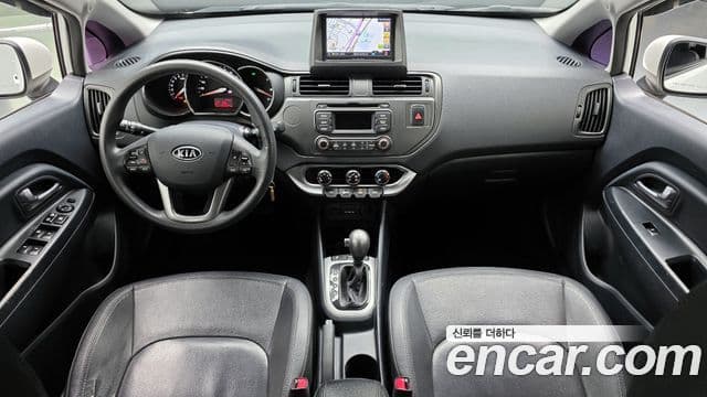 Kia All New Pride Deluxe, 2012 7