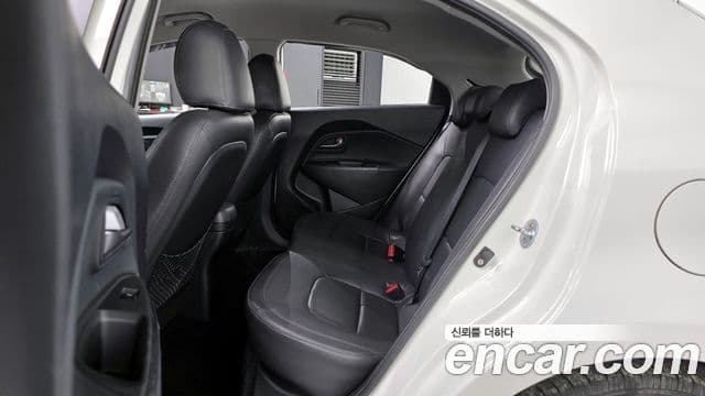 Kia All New Pride Deluxe, 2012 12