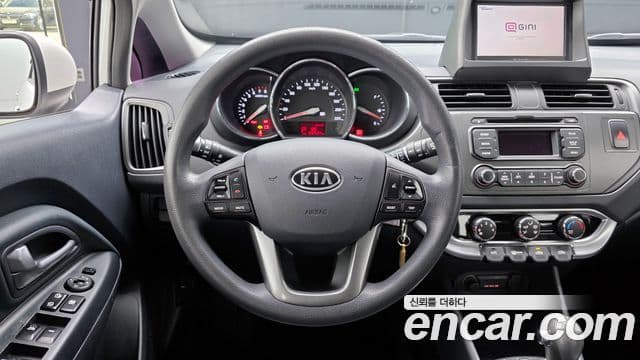 Kia All New Pride Deluxe, 2012 13
