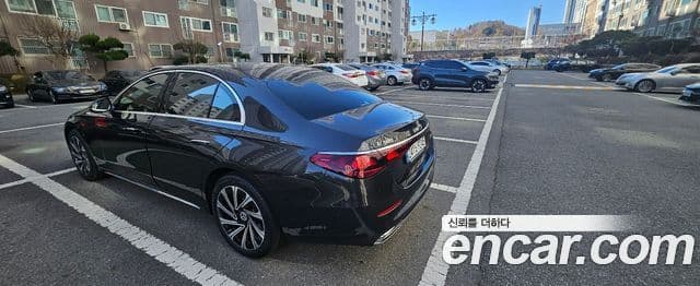 Mercedes-Benz E-класс W214 Exclusive, 2025 3