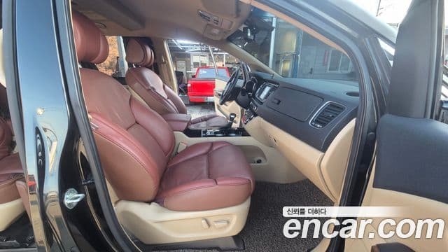 Kia All New Carnival Noblesse, 2017 11