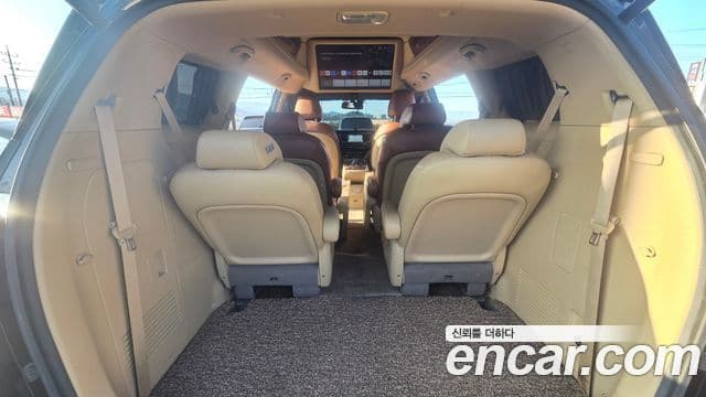 Kia All New Carnival Noblesse, 2017 13