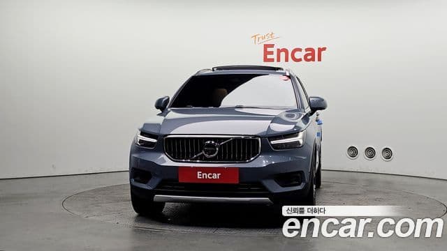 Volvo XC40 B4 Inscription, 2022 3
