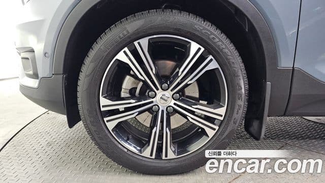 Volvo XC40 B4 Inscription, 2022 все фото