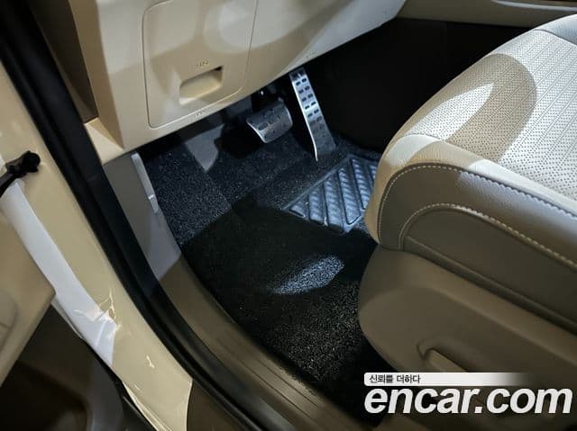 Kia The / новый New Carnival 4세대 HEV 9인승 X Line, 2026 12