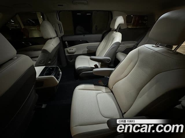 Kia The / новый New Carnival 4세대 HEV 9인승 X Line, 2026 17