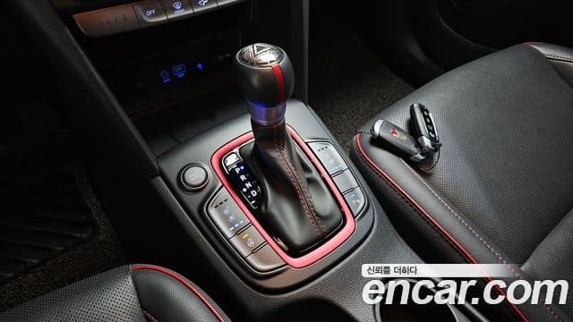 Hyundai Kona Iron Man Edition, 2019 9