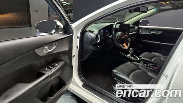 Kia The / новый New K3 2세대 Prestige, 2022 11