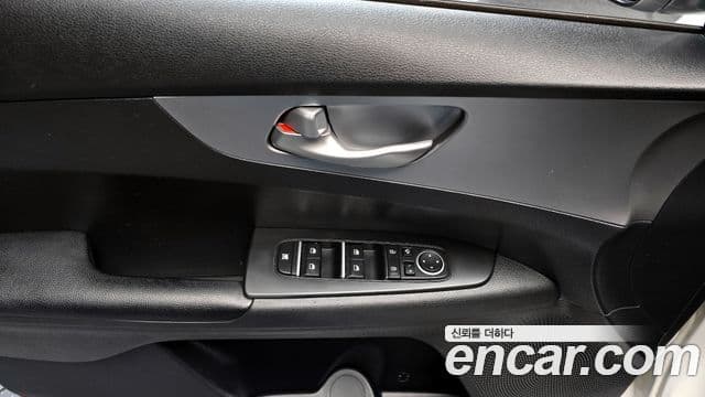 Kia The / новый New K3 2세대 Prestige, 2022 18