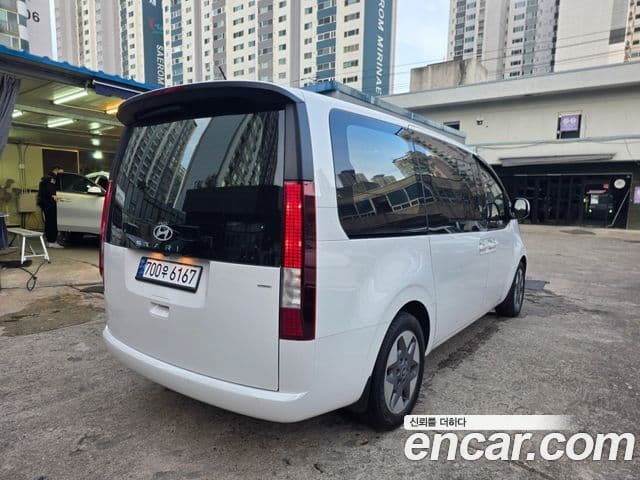 Hyundai Staria Modern, 2025 2