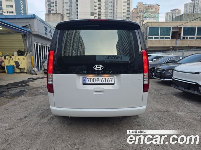 Hyundai Staria Modern, 2025 4