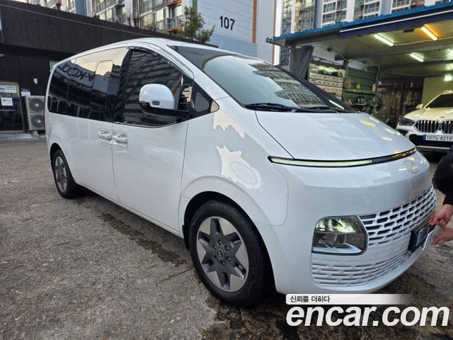 Hyundai Staria Modern, 2025 все фото