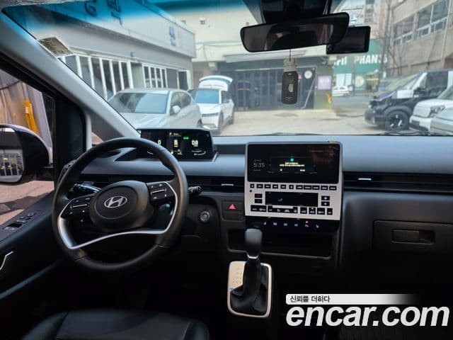 Hyundai Staria Modern, 2025 7