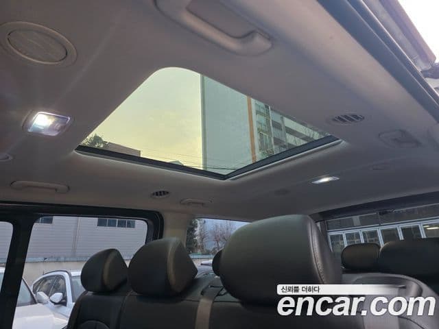 Hyundai Staria Modern, 2025 13