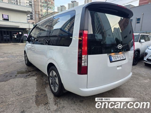 Hyundai Staria Modern, 2025 15
