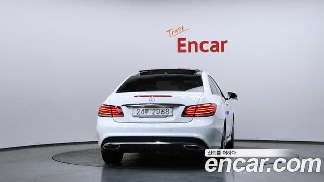Mercedes-Benz E-класс W212 E200 купе, 2015 4