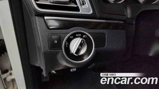 Mercedes-Benz E-класс W212 E200 купе, 2015 14