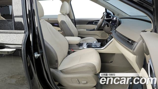 Kia Carnival 4세대 Signature, 2022 11