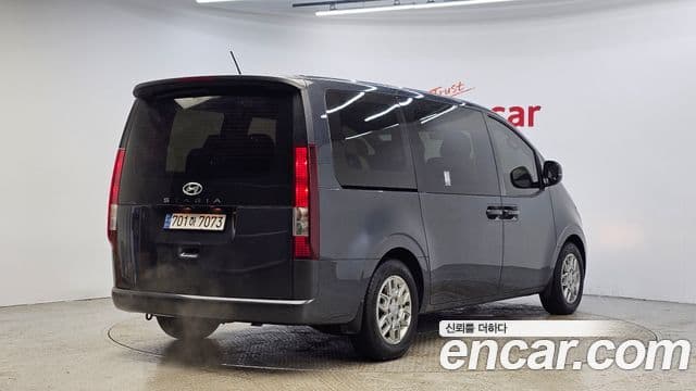 Hyundai Staria Modern, 2023 2
