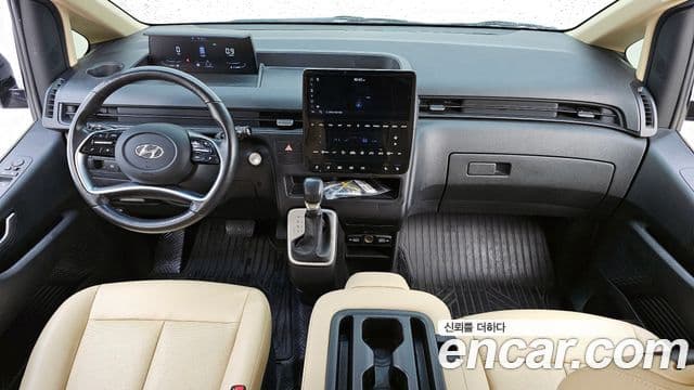 Hyundai Staria Modern, 2023 7
