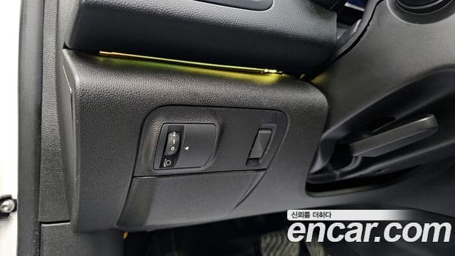 Renault Korea(Samsung) SM6 2.0 LPe LE (для людей с инвалидностью), 2016 13