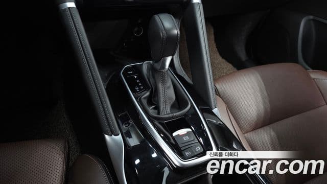 Renault Korea(Samsung) The / новый New QM6 2.0 LPe RE Signature 2WD, 2020 9