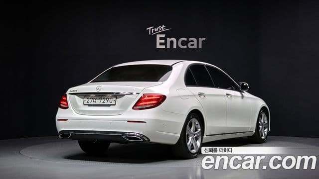 Mercedes-Benz E-класс W213 Avantgarde, 2017 2
