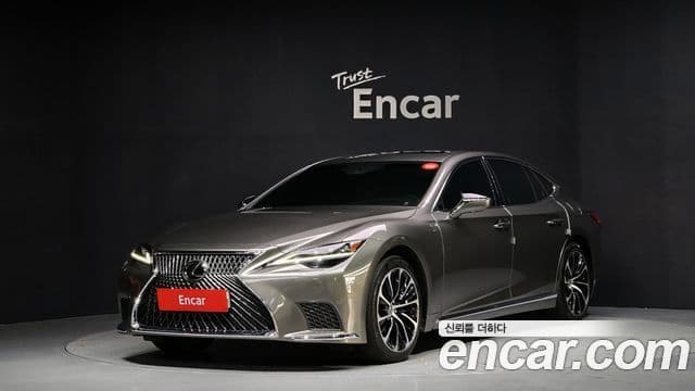 Lexus LS500h 5세대 3.5 Luxury AWD, 2023 1