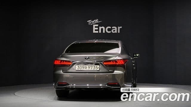 Lexus LS500h 5세대 3.5 Luxury AWD, 2023 4