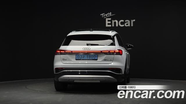 Audi Q4 e-Tron (F4) Premium, 2023 4