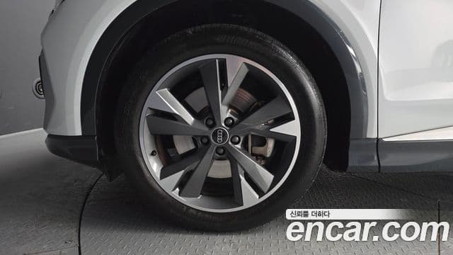 Audi Q4 e-Tron (F4) Premium, 2023 все фото