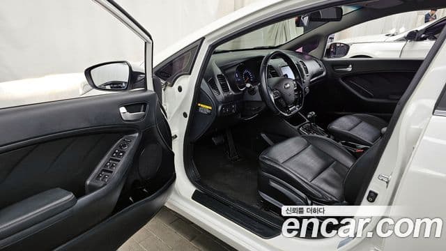 Kia The / новый New K3 Trendy, 2016 10