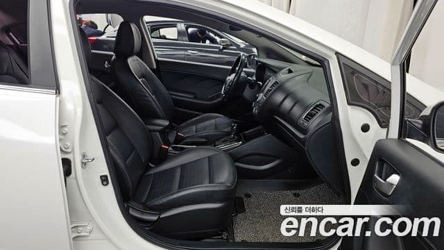 Kia The / новый New K3 Trendy, 2016 11