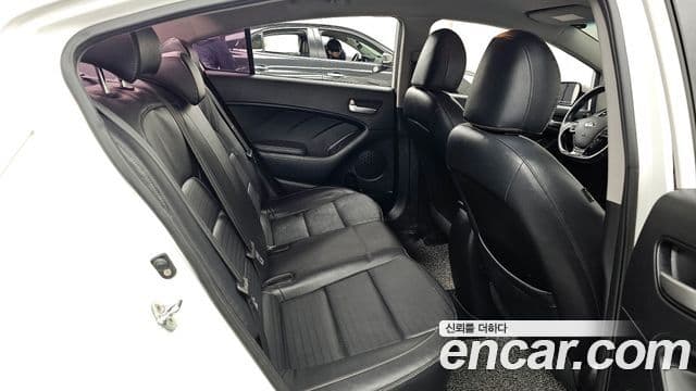 Kia The / новый New K3 Trendy, 2016 12