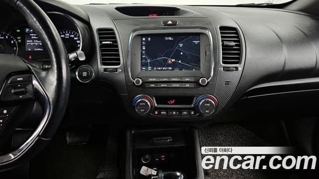 Kia The / новый New K3 Trendy, 2016 16