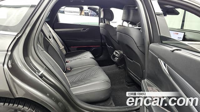 Genesis G80 (RG3) бензин 2.5 турбо AWD, 2025 12