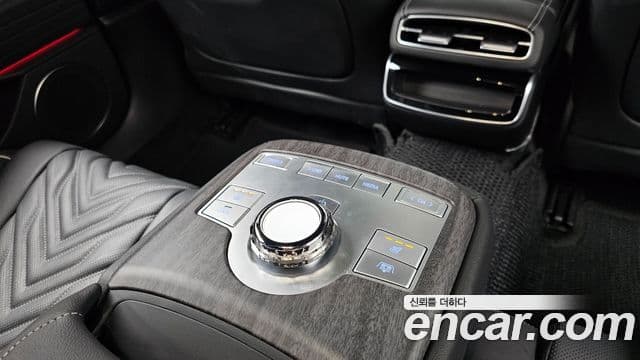 Genesis G80 (RG3) бензин 2.5 турбо AWD, 2025 19