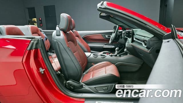 Ford Mustang 7세대 5.0 GT Premium кабриолет, 2024 10