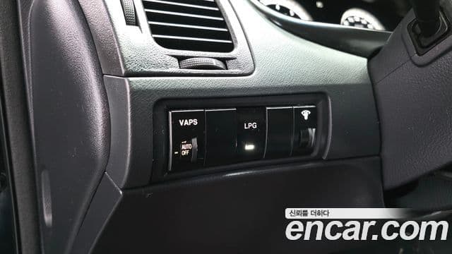 Hyundai Grandeur TG LPI Q270 для людей с инвалидностью, 2008 16