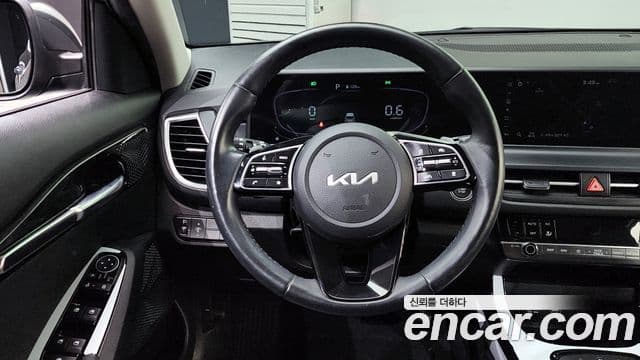 Kia The / новый New Seltos Signature, 2024 13