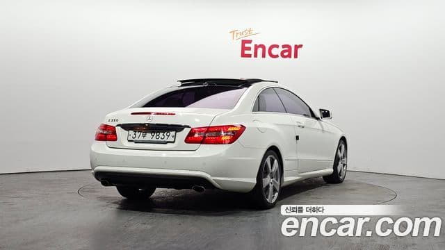 Mercedes-Benz E-класс W212 E350 купе, 2011 2