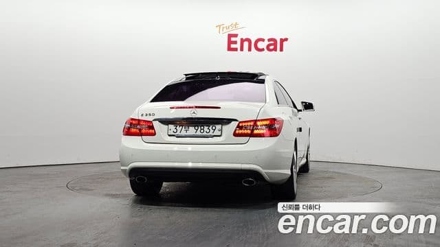 Mercedes-Benz E-класс W212 E350 купе, 2011 4