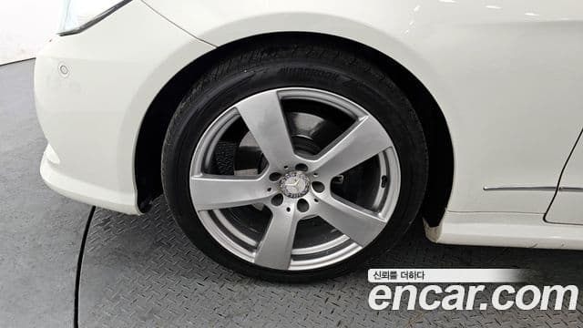 Mercedes-Benz E-класс W212 E350 купе, 2011 все фото