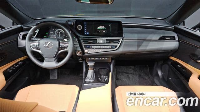 Lexus ES300h 7세대 F-Sport Design пакет, 2024 7