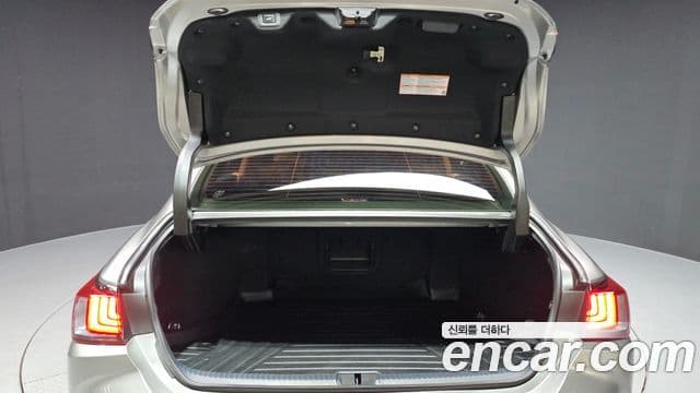 Lexus ES300h 7세대 F-Sport Design пакет, 2024 20