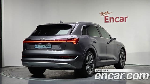 Audi e-Tron, 2021 2