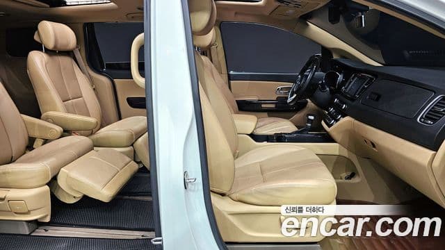 Kia All New Carnival President, 2017 10