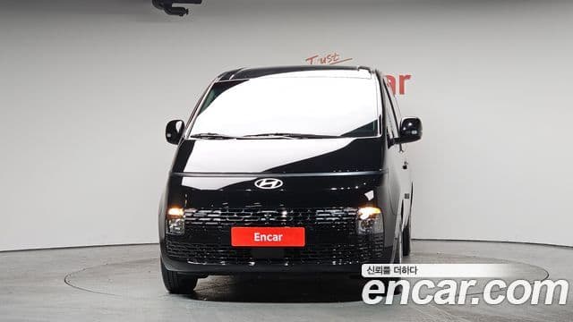 Hyundai Staria Modern, 2025 3