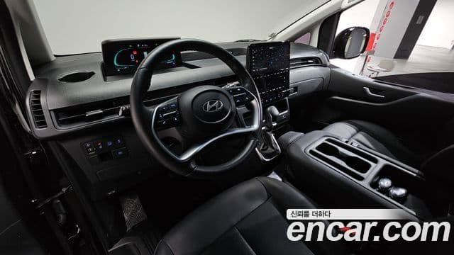 Hyundai Staria Modern, 2025 7